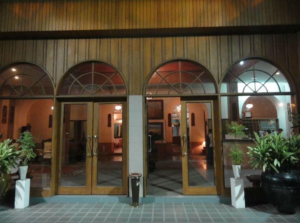 Yuzana Garden Hotel يانغون المظهر الخارجي الصورة
